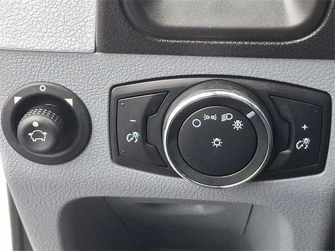 Used 2015 Ford Transit 150 XLT image 23