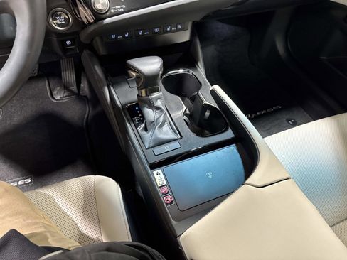 Certified 2023 Lexus ES 350 w/ Premium Package image 25