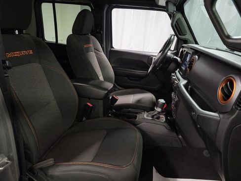 Used 2021 Jeep Gladiator Mojave w/ Cold Weather Group image 25