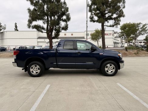 Used 2011 Toyota Tundra 2WD Double Cab w/ TRD Off-Road Pkg image 4