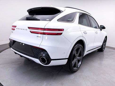 Used 2023 Genesis GV70 2.5T w/ Sport Prestige Package AWD/4WD image 19