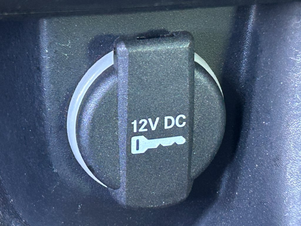 Used 2020 Dodge Charger SXT AWD/4WD image 13