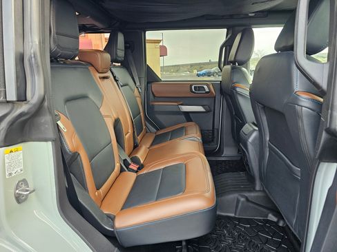 Used 2023 Ford Bronco Outer Banks image 14