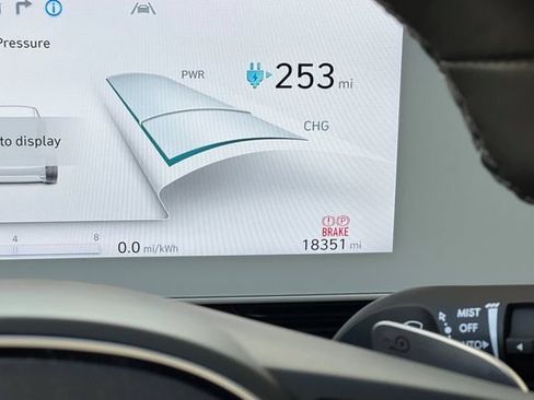 Certified 2024 Hyundai Ioniq 5 Limited RWD image 33
