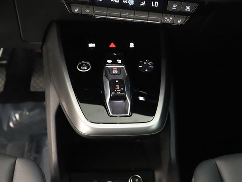 Used 2023 Audi Q4 e-tron Premium Plus w/ Premium Plus image 22