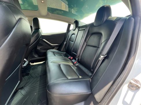 Used 2019 Tesla Model 3 Long Range AWD/4WD image 17