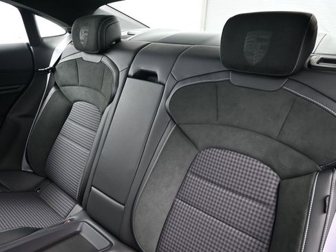 New 2026 Porsche Taycan image 6