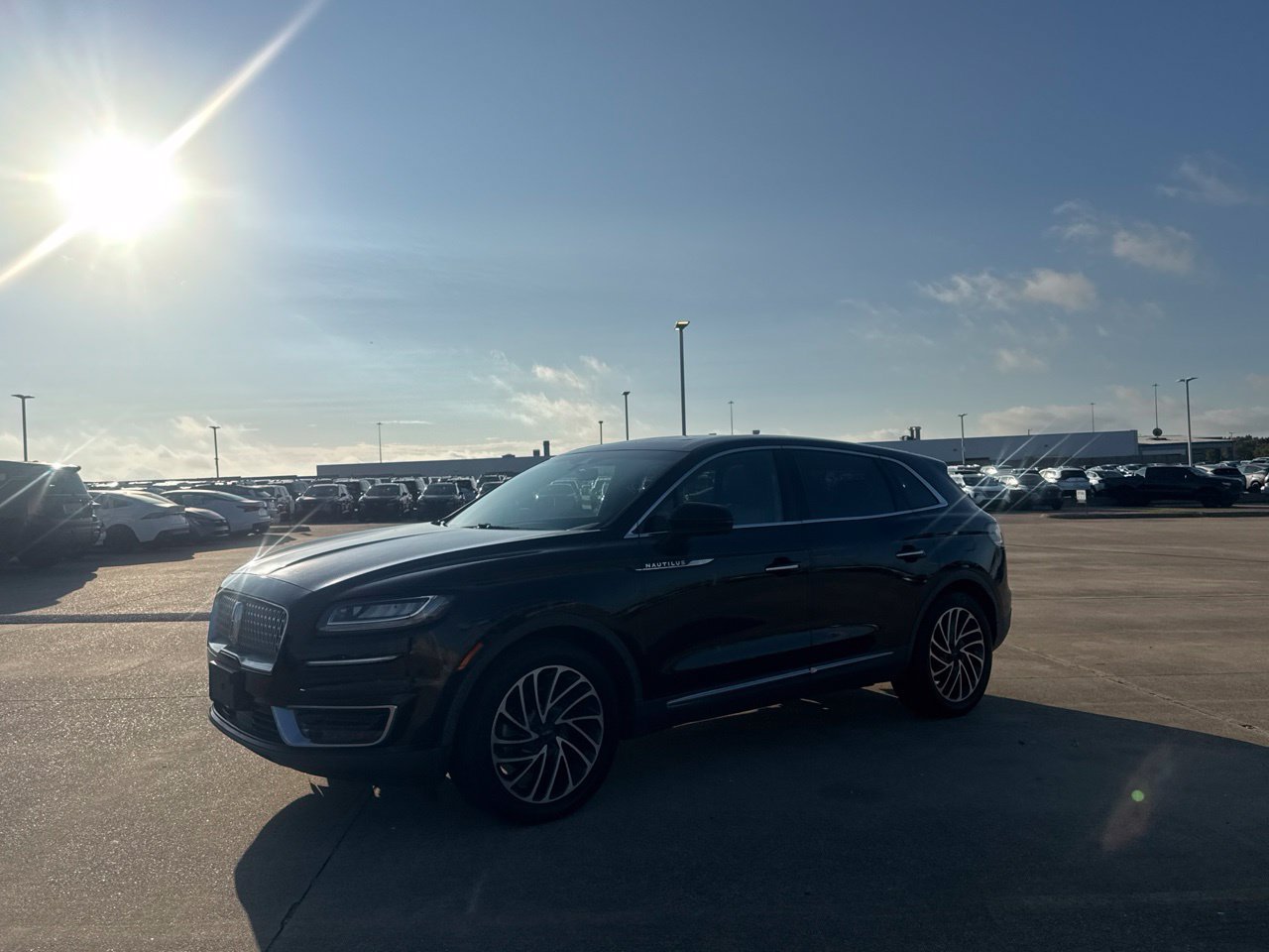 Used 2019 Lincoln Nautilus Reserve w/ Cargo Utility Package FWD image 15