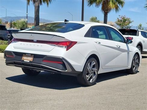 New 2025 Hyundai Elantra Sport image 23