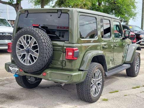 Used 2024 Jeep Wrangler High Altitude AWD/4WD image 4