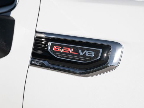 New 2026 GMC Sierra 1500 SLT w/ SLT Premium Plus Package image 23