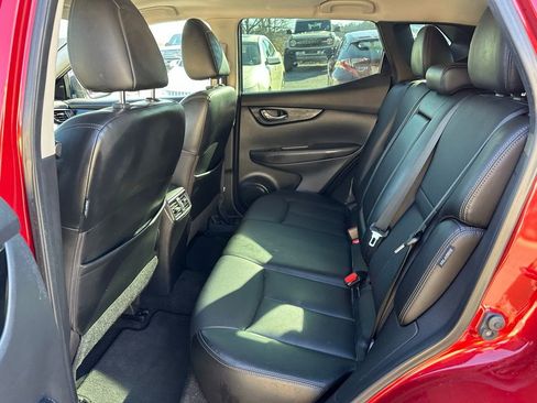 Used 2021 Nissan Rogue Sport SL w/ Premium Package image 22