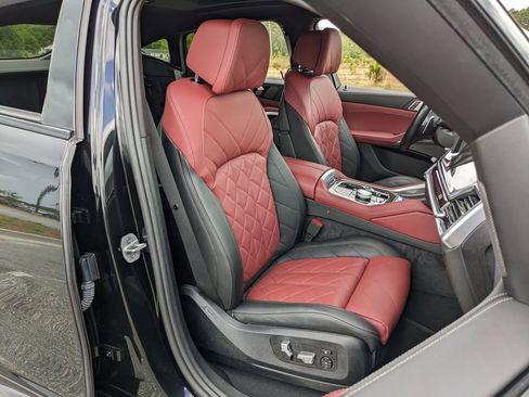 Used 2024 BMW X6 M60i w/ Executive Package image 57