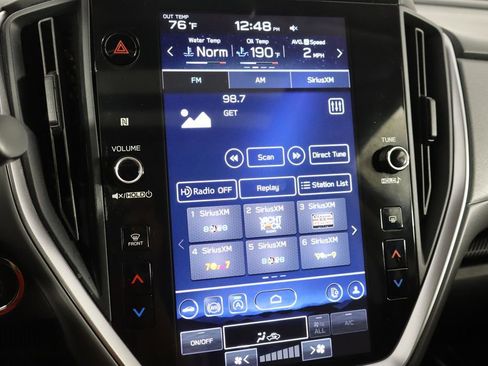 Used 2024 Subaru Crosstrek 2.0i Premium image 30