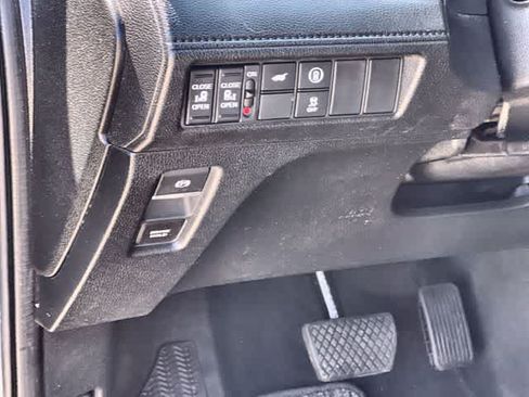 Used 2023 Honda Odyssey EX-L image 29