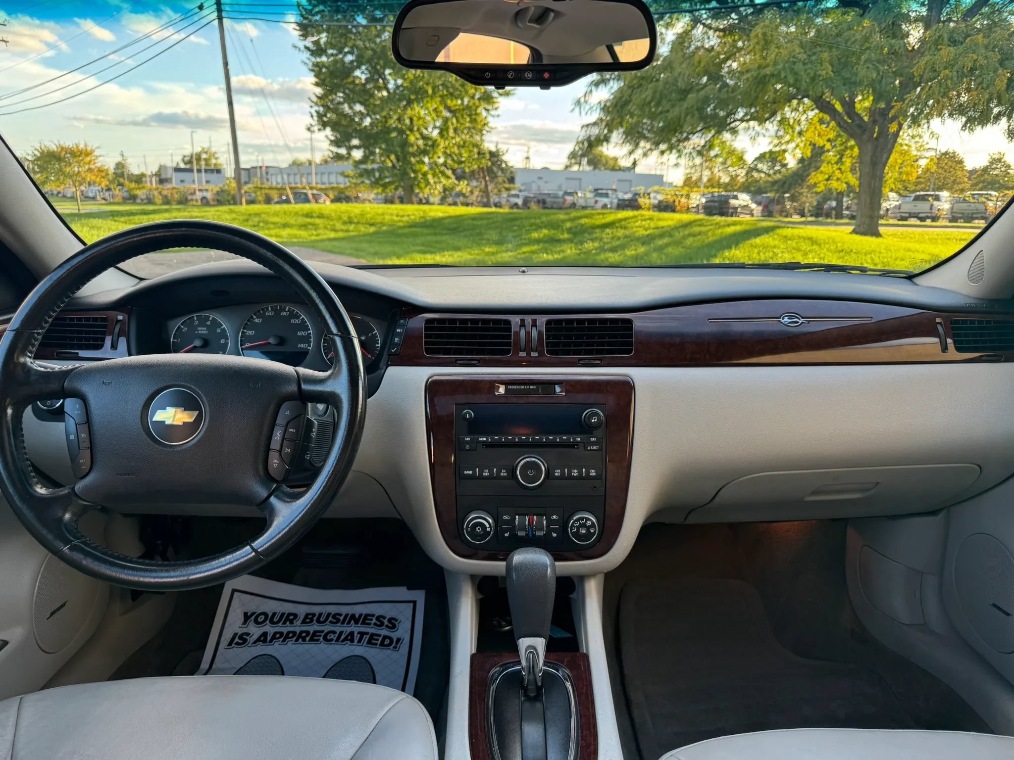 Used 2011 Chevrolet Impala LT w/ Luxury Edition Package FWD image 13