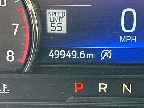 Used 2020 Ford Explorer XLT w/ Equipment Group 202A image 29