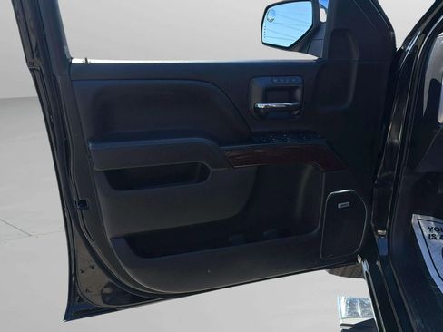 Used 2018 GMC Sierra 1500 SLT w/ Enhanced Driver Alert Package image 30