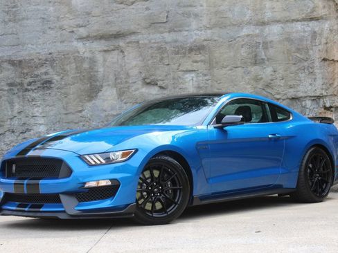 Used 2020 Ford Mustang Shelby GT350 w/ Technology Package RWD image 35