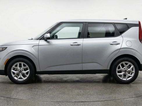 Used 2025 Kia Soul LX w/ LX Technology Package FWD image 5