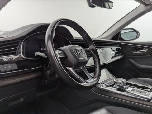 Used 2022 Audi Q8 Premium w/ Convenience Package image 24
