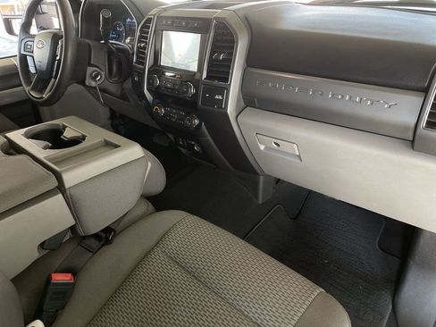 Used 2020 Ford F250 XLT w/ XLT Premium Package image 27