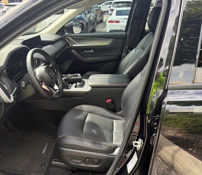 Certified 2024 MAZDA CX-90 Plug-In Hybrid w/ Premium Pkg AWD/4WD image 40