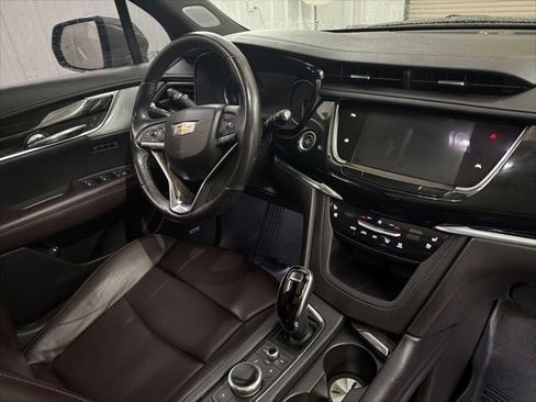 Used 2023 Cadillac XT6 Premium Luxury FWD image 25