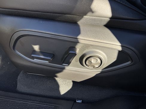 New 2025 Jeep Grand Cherokee Limited image 21