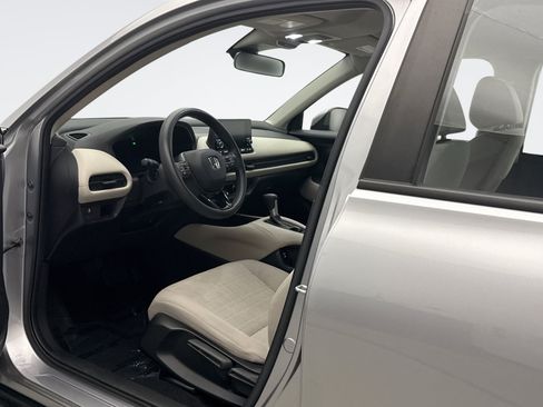 Used 2024 Honda HR-V LX image 10