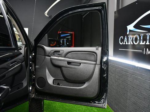 Used 2014 Chevrolet Silverado 2500 LTZ w/ LTZ Plus Package image 43