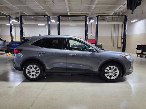 Used 2023 Ford Escape Active FWD image 8