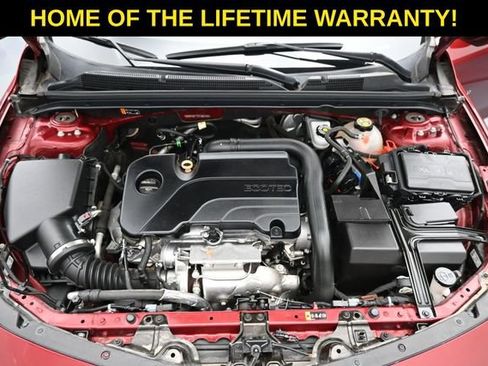 Used 2019 Chevrolet Malibu LT w/ Leather Package FWD image 48