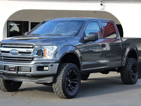 Used 2018 Ford F150 XLT image 1