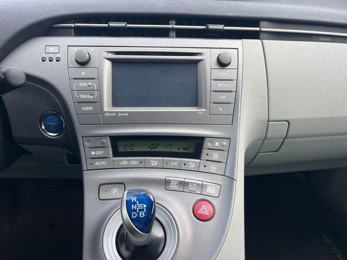 Used 2015 Toyota Prius Three FWD image 5
