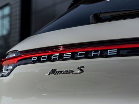 Certified 2026 Porsche Macan S AWD/4WD image 15