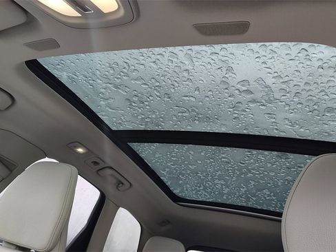 Used 2023 Volvo XC60 B5 Plus w/ Climate Package image 25