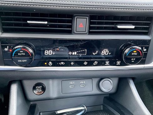 New 2026 Nissan Rogue SV image 21