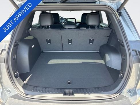 New 2026 Chevrolet Equinox LT w/ Convenience Package II FWD image 24