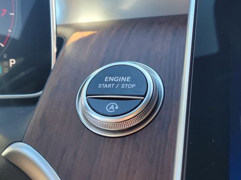 Certified 2026 Mercedes-Benz GLC 300 image 24