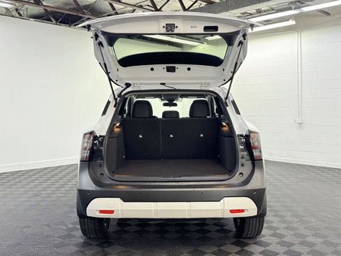 Used 2025 Nissan Kicks SV image 25