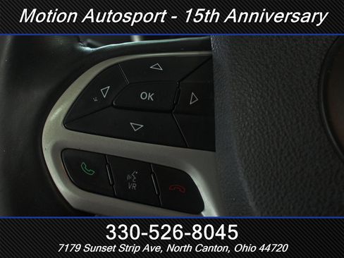 Used 2017 Jeep Cherokee Trailhawk w/ Comfort/Convenience Group image 18