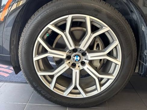 Used 2020 BMW X7 xDrive40i w/ Cold Weather Package AWD/4WD image 2