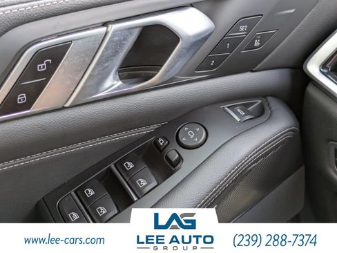 Used 2020 BMW X5 M50i w/ Executive Package AWD/4WD image 20