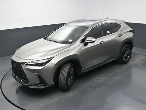 Used 2024 Lexus NX 250 250 Premium image 32