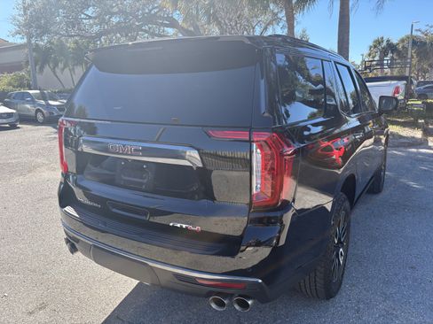 Used 2023 GMC Yukon AT4 w/ Technology Package image 7