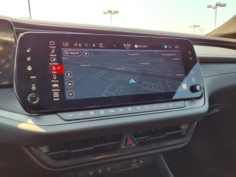 New 2024 Dodge Charger R/T w/ Plus Group image 15