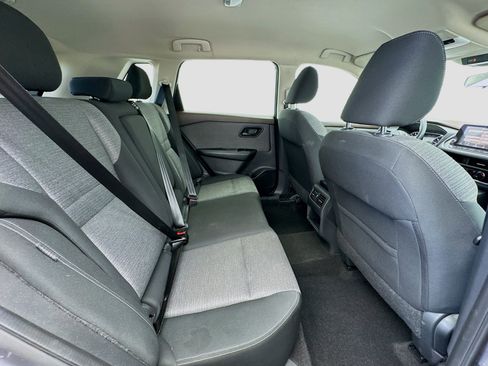 Used 2021 Nissan Rogue S image 18