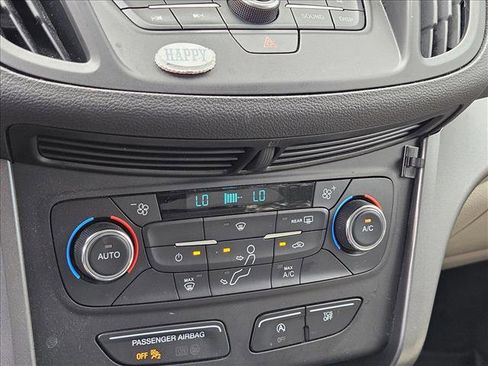 Used 2017 Ford Escape SE w/ Equipment Group 201A FWD image 14