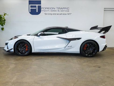 Used 2026 Chevrolet Corvette ZR1 w/ ZR1 Carbon Fiber Aero Package RWD image 13